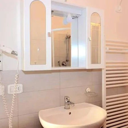 Апартаменты Modern Design Luminoso Montano Лиццано-ин-Бельведере