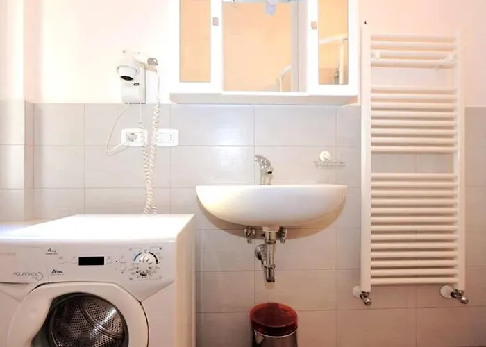 Lägenhet Modern Design Luminoso Montano