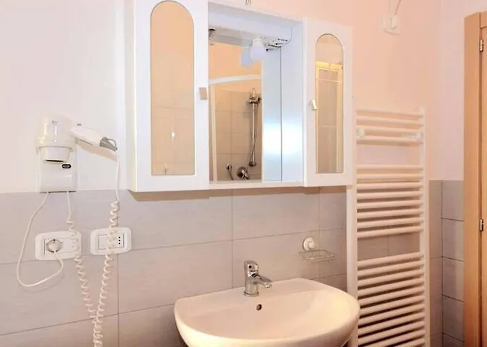 Apartamento Modern Design Luminoso Montano Lizzano In Belvedere